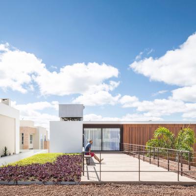 Lombok Architekten - Contemporary Haus mit Swimmingpool Bild 5